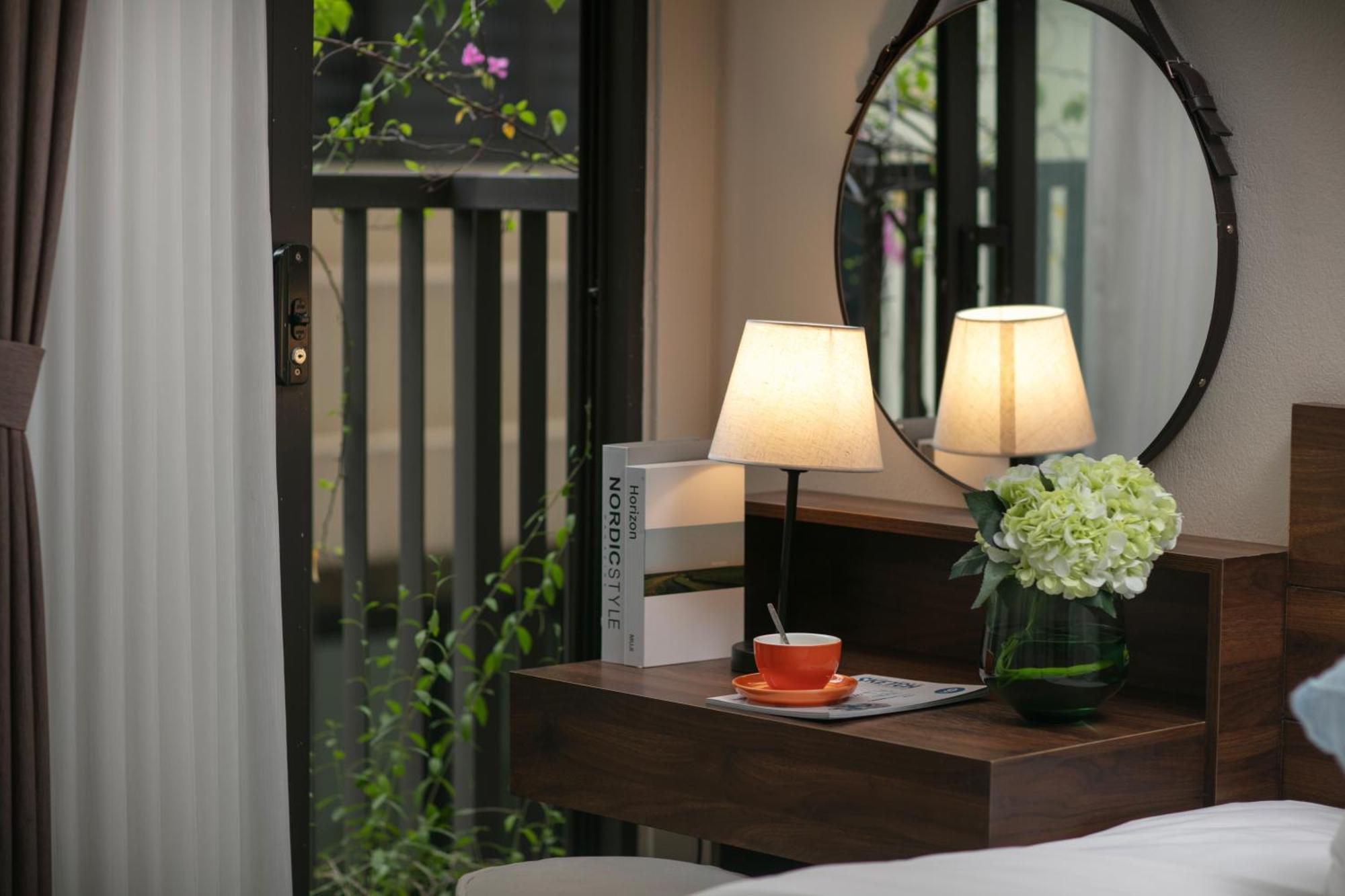 Hb Serviced Apartment - Lac Long Quan ハノイ市 エクステリア 写真