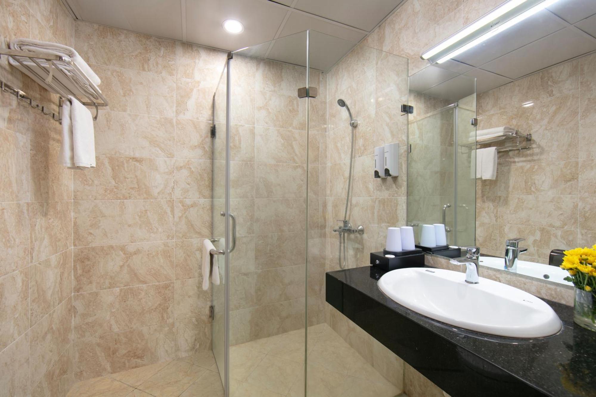 Hb Serviced Apartment - Lac Long Quan ハノイ市 エクステリア 写真