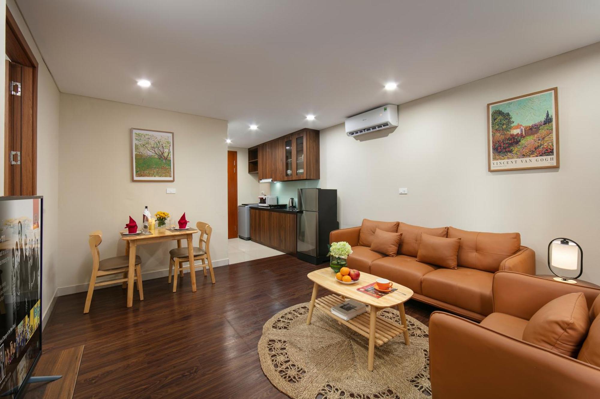 Hb Serviced Apartment - Lac Long Quan ハノイ市 エクステリア 写真