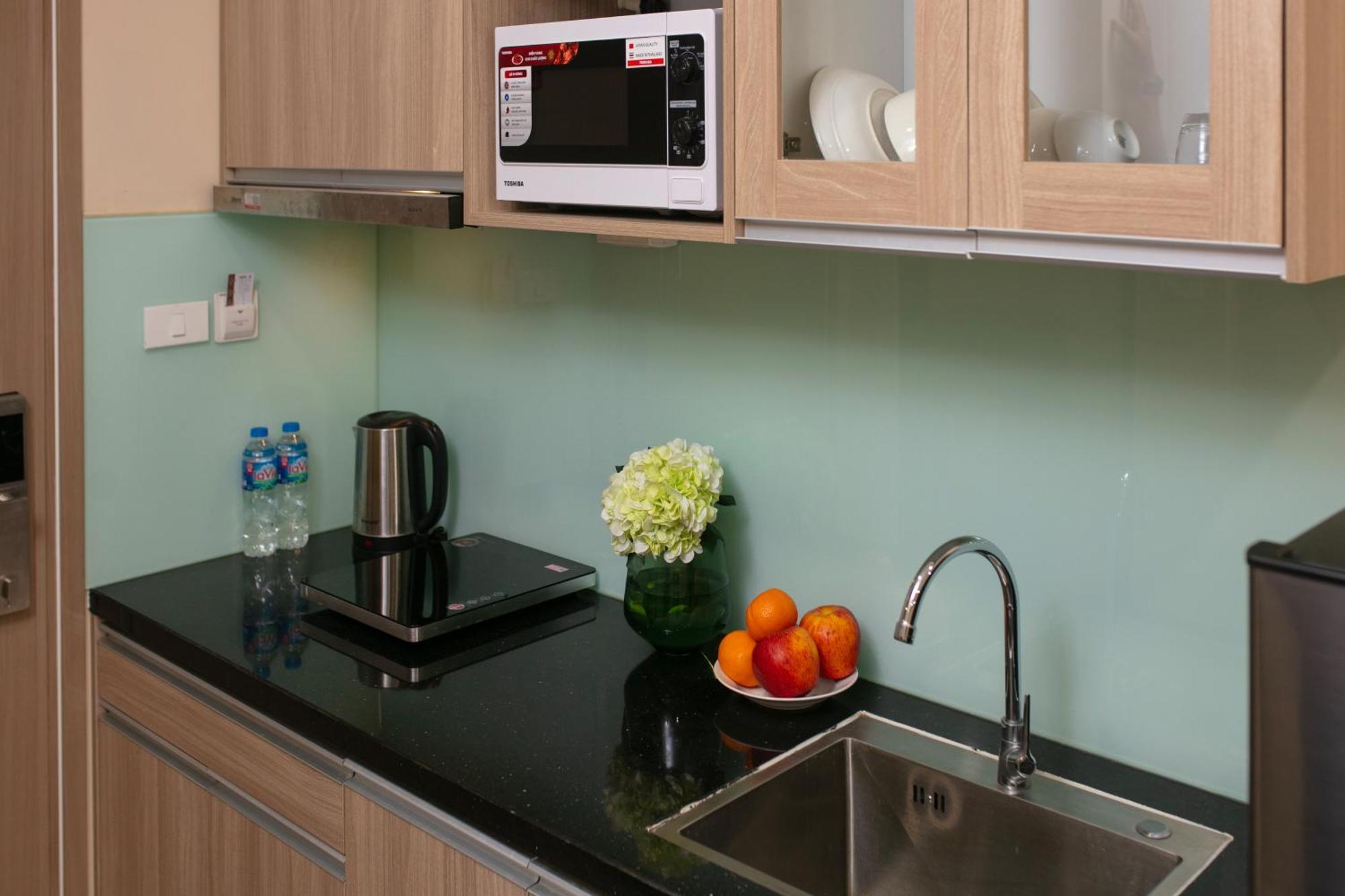 Hb Serviced Apartment - Lac Long Quan ハノイ市 エクステリア 写真