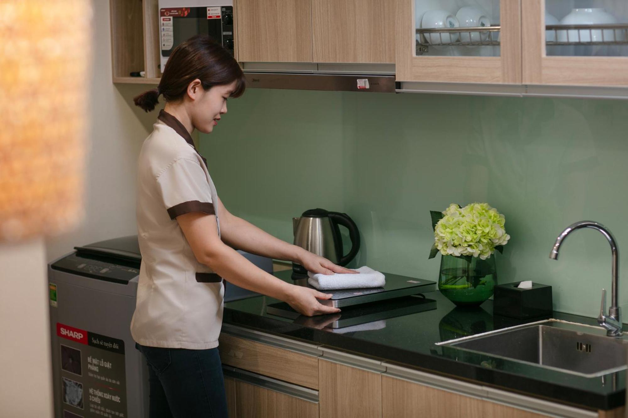 Hb Serviced Apartment - Lac Long Quan ハノイ市 エクステリア 写真